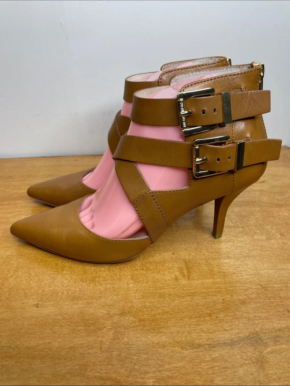MICHAEL Michael Kors Tan Pointed-Toe Double Buckle Strap Heels. Size 7